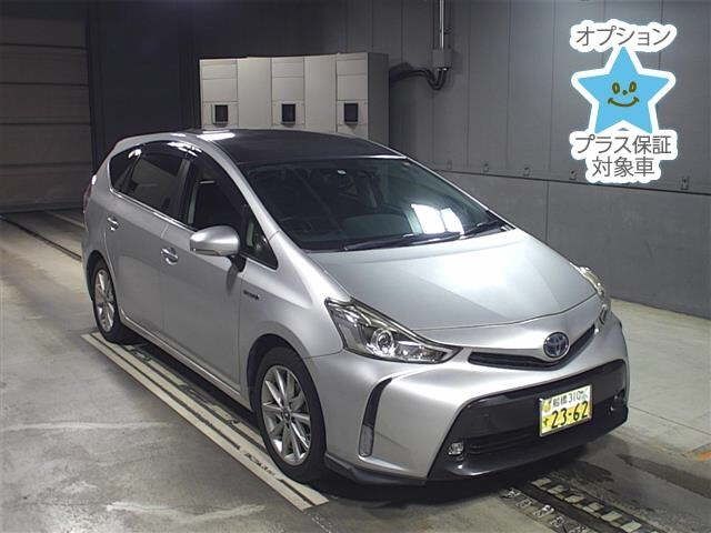 7097 Toyota Prius alpha ZVW40W 2015 г. (JU Gifu)